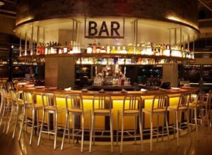 Bí quyết trang trí quán bar đẹp, tạo dấu ấn trong lòng khách hàng