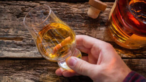 Rượu Whisky là gì? Những điều cần biết về loại rượu thượng hạng này