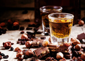 Chocolate với vị đắng nhẹ vô cùng hợp với whisky 